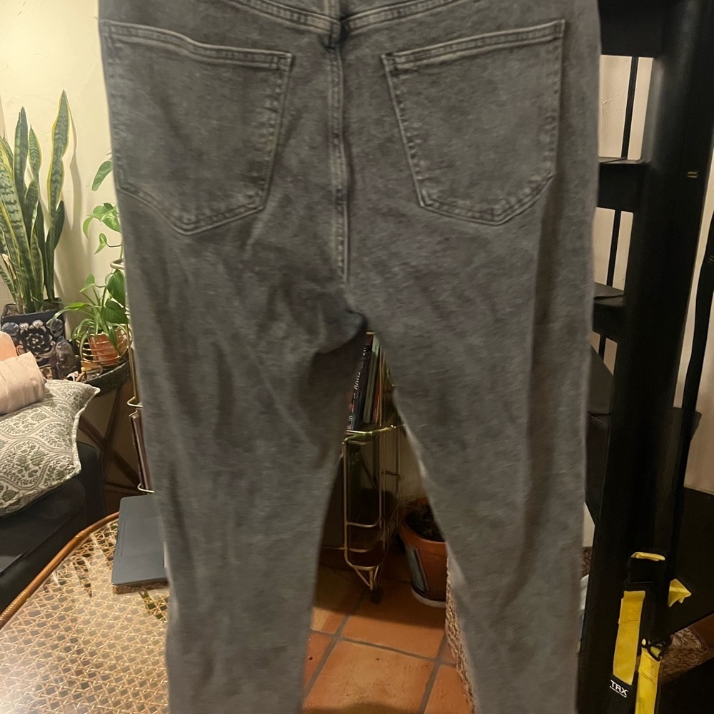 GAP women’s Charcoal Skinny Jeans - Picture 3 of 3